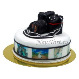 Торт с фотоаппаратом и пленкой