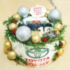 Новогодний торт "Корпоратив Toyota" с шоколадными шарами и ягодами НТ044