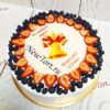 Торт на выпускной с картинкой и ягодами ТВ41