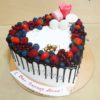 Торт сердце с ягодами и розами ТЯ030