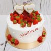 Свадебный торт "Клубничке негде упасть" с ягодами и пряниками СТ439