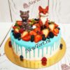 Свадебный торт "Хищная пара" с фигурками, ягодами и потеками СТ433