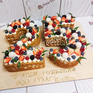 Корпоративный торт в виде цифры 25