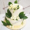 Свадебный торт "Нежная роза" с цветами, листьями и бусинами СТ495