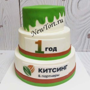 Торт для адвокатского бюро трехъярусный с мастикой КТ113