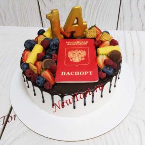 Торт "Паспорт" с ягодами, печеньем и шоколадными потеками ТД534