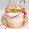 Свадебный торт "Летний" с живыми цветами, шоколадными шарами и бусинами СТ470