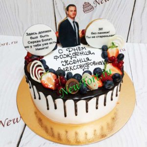 Торт "Серкан Болат" с ягодами, конфетами, фотопечатью и потеками ТЖ244