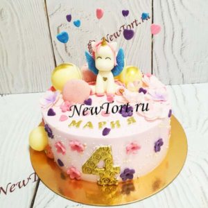 Торт Единорог "Именинный" с фигуркой, шарами, макарунс и цветами ТД425