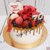 Торт на юбилей "Подарочек" с бантом и ягодами ТЖ287