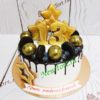 Торт "Звездный час" с пряниками, шарами, печеньем и ягодами ТД589