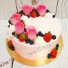 Торт "Дамское очарование" с цветами, ягодами и безе ТЖ493