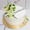 Торт "Нежные лилии" с цветами и бусинами ТЖ499