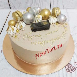 Торт "Золото и серебро" с машинкой, макарунс, шарами и безе ТД692