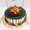 Торт для девочки "Ягодная звездочка" с потеками и ягодами ТД659