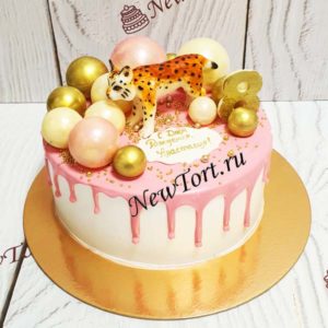Торт для девочки "Рысенок" с фигуркой, шарами, золотыми бусинами и розовыми потеками ТД672