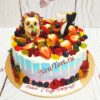 Торт "Ежик в ягодах" с фигуркой, ягодами, мармеладом и потеками ТД790