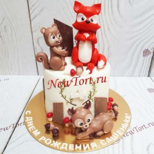 Торт "Лесные друзья" с фигурками лисенка, олененка и белки ТД828