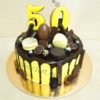 Торт "Золотой юбилей" с потеками, шоколадом, конфетами и цифрой из пряника ТЖ581
