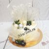 Свадебный торт с вуалью "Морские жемчужины" с шарами, ягодами и леденцовым декором СТ619
